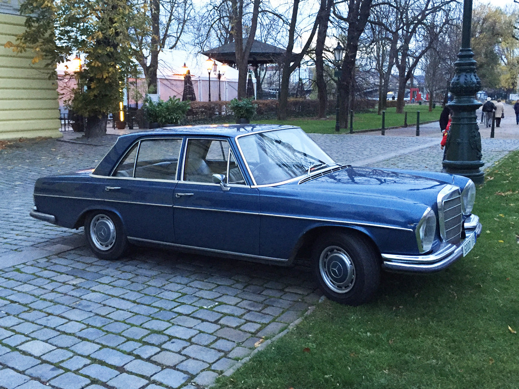 Mercedes Benz 250 S